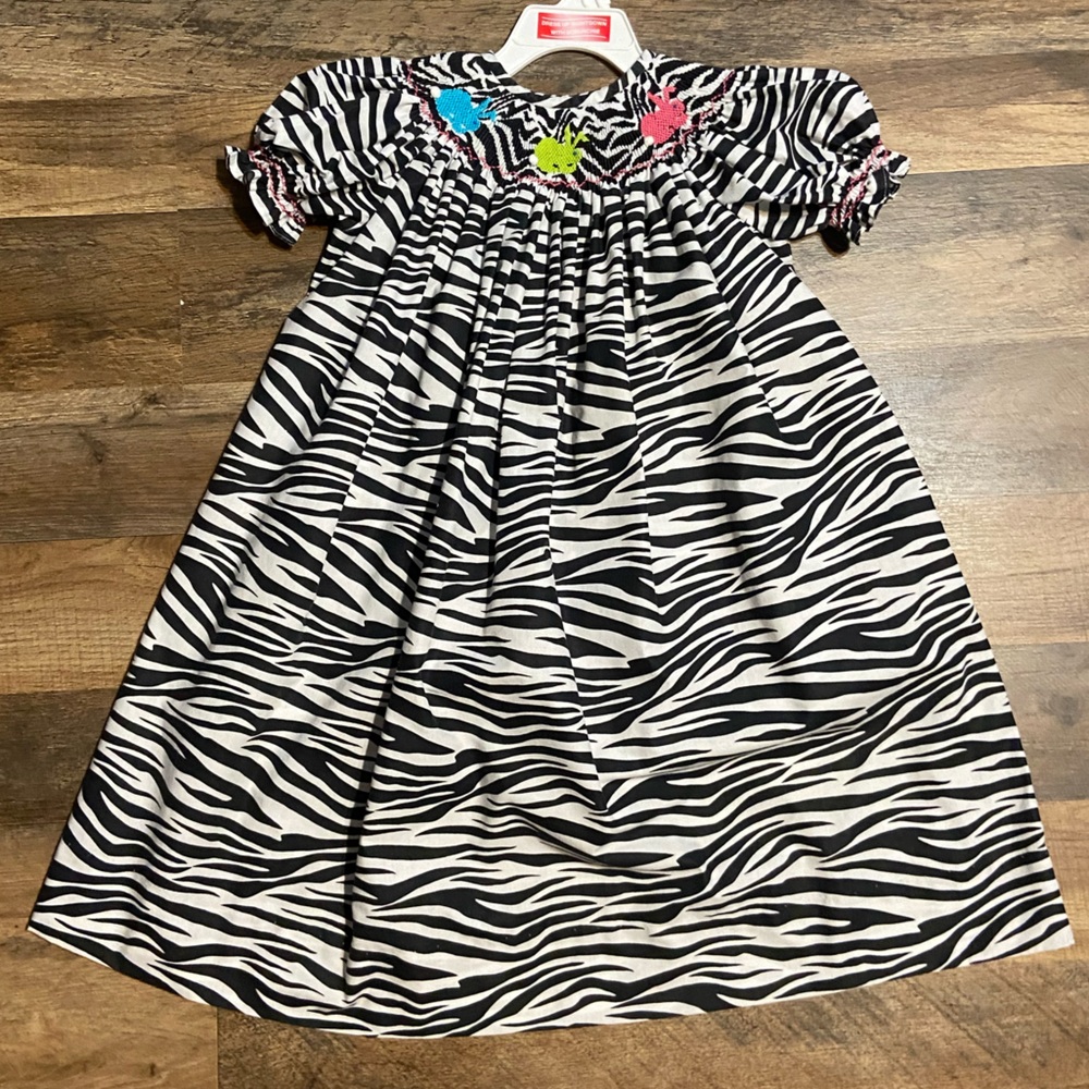 💜Bunny Smocked Dress 3t💚